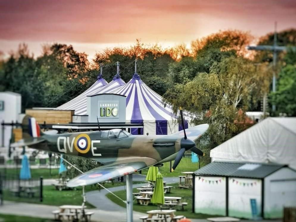 Muscovy Lodge With Hot Tub At Tattershall Lakes Country Park المظهر الخارجي الصورة