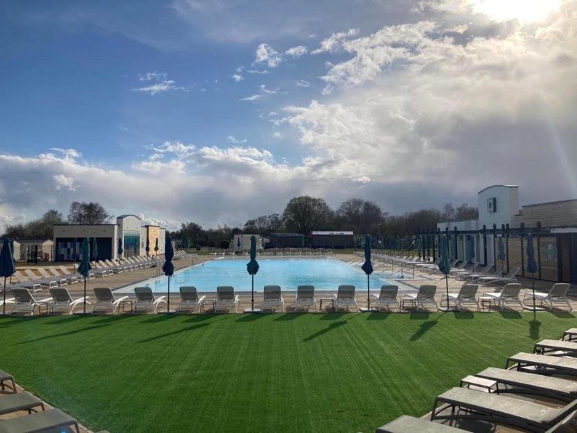 Muscovy Lodge With Hot Tub At Tattershall Lakes Country Park المظهر الخارجي الصورة