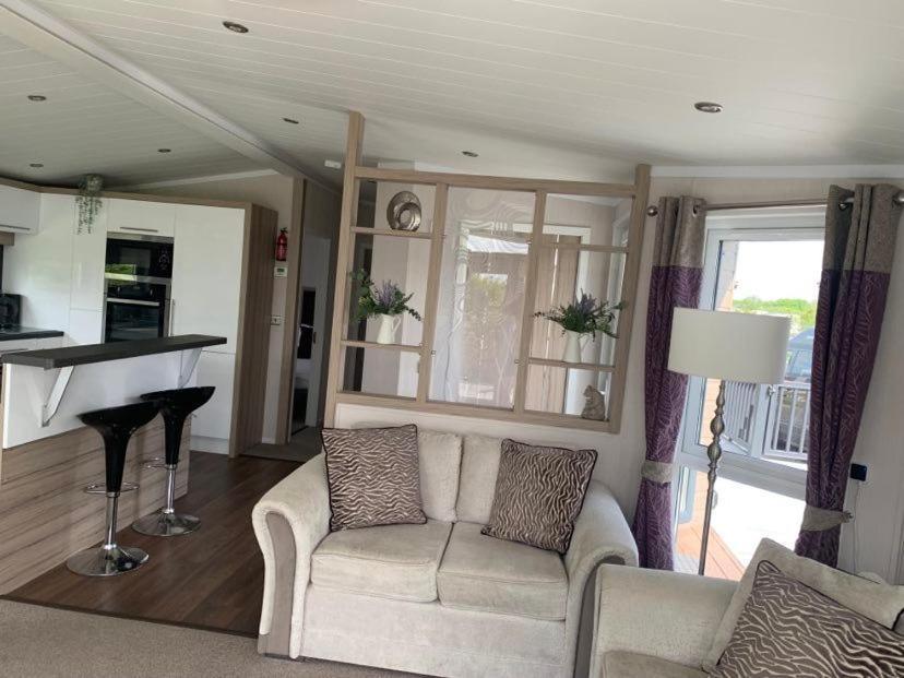 Muscovy Lodge With Hot Tub At Tattershall Lakes Country Park المظهر الخارجي الصورة